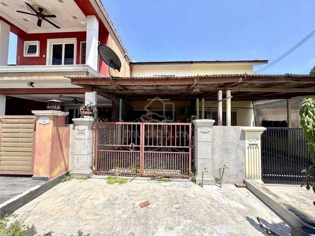 FACING OPEN ‼️ 2 Storey Terrace Low Cost Taman Tasik Semenyih For Sale 1