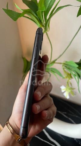 Apple iPhone 11 128 GB - photo 5 of 5