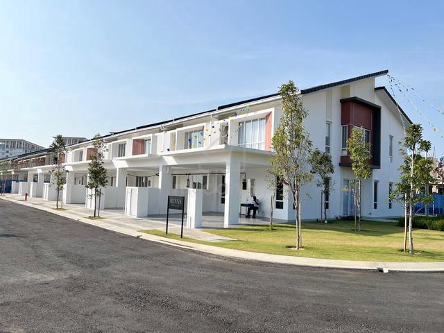 New 2-storey Terraced House for Sale, 4 Bedroom, 1400 sq.ft, Nilai,NS 1