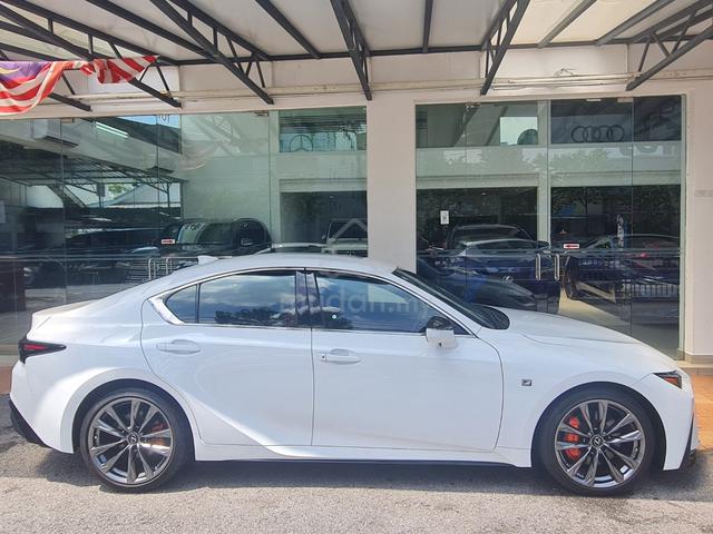 2022 Lexus IS300 2.0 F-SPORT ORANGE CALIPERS - 3