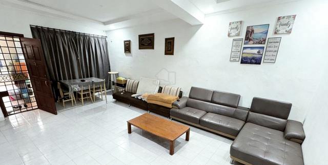 KULAI, 4BED 3BATH PARTIAL FURNISHED 2-Storey Terrace House FOR RENT 1