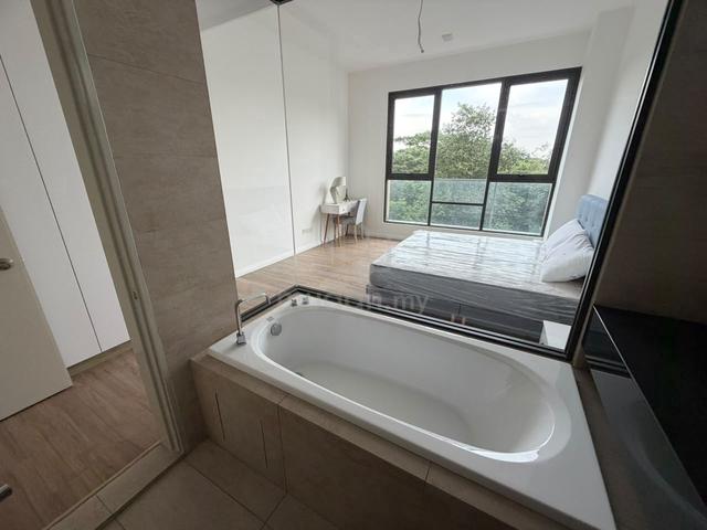 The WaterEdge Apartments @ Senibong Cove 1
