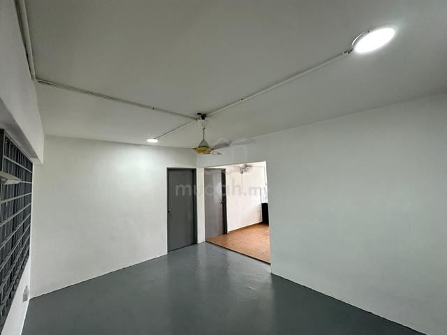 Rumah Pangsa Sri Indah 1