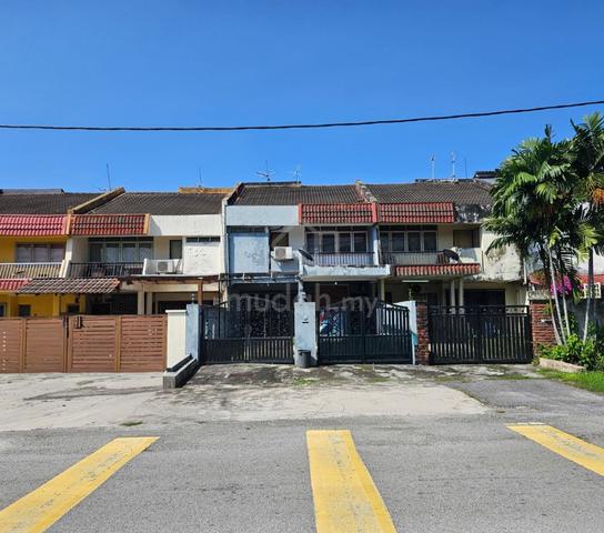 FACING OPEN!! Double Storey Terrace AU2C Taman Seri Keramat For Sale 1