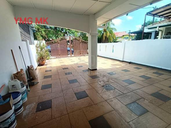 Bandar Bukit Tinggi 2 Klang 2 Storey House Partial Furnished for Rent 1