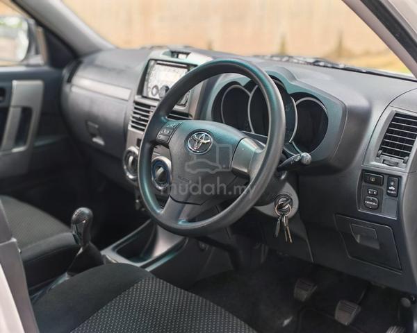 2012 Toyota RUSH 1.5 G F700RE FACELIFT (M) - 5