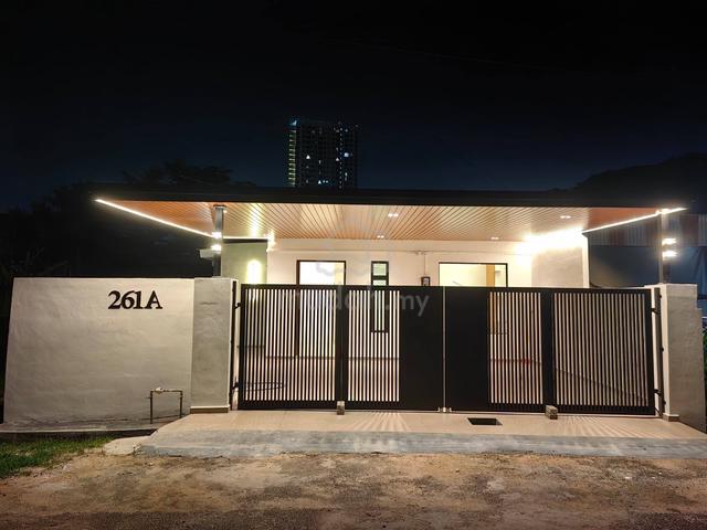 Melaka Tengah Kampung Lapan Single Storey Endlot Fully Renovated 1