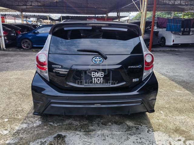 2013 Toyota PRIUS C 1.5 TRD SPORTIVO (HYBRID) - 5