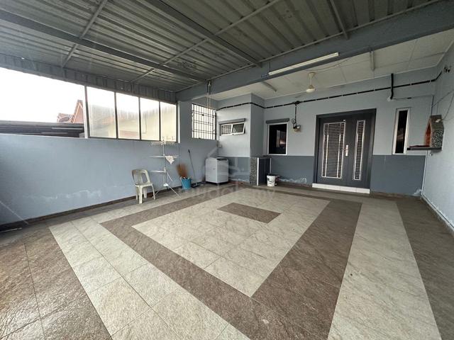 Bandar Putra Jalan Merbau End Lot 1