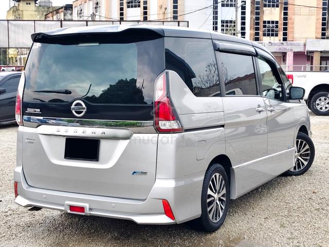 2018 Nissan Serena 2.0 Premium 5-Years Warranty - 2