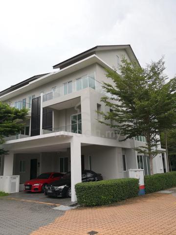Spacious 5+1 BR @ Jalan Song Ban Kheng | Prime BM Location 1