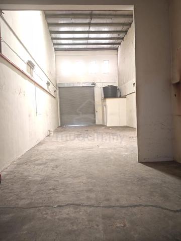 Mount Austin Terrace Factory for rent 1