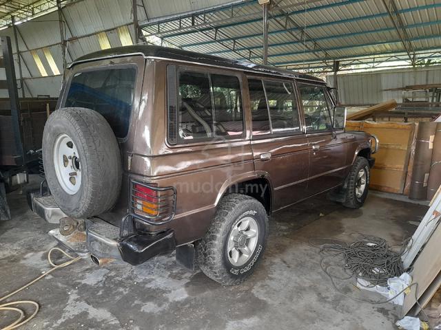 1995 Mitsubishi PAJERO 2.6 L047 (M) - 2