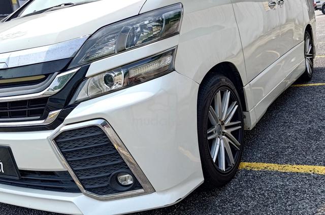 Toyota Vellfire 2.4 AGH20 White (A) can trade in - 4