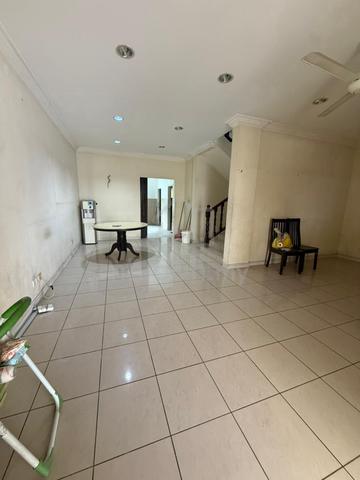 Taman Kingfisher Sulaman / 2.5 Storey intermediate / Kingfishe Likas/ 1