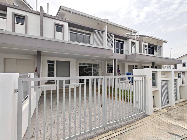BEST PRICE🔥🔥 2 Storey Halya 2 Daunan Worldwide Puncak Alam 1