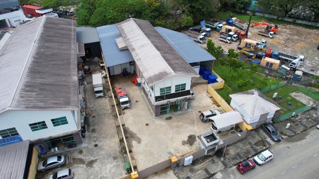 Inanam warehouse for sale Including financing up to X2 1
