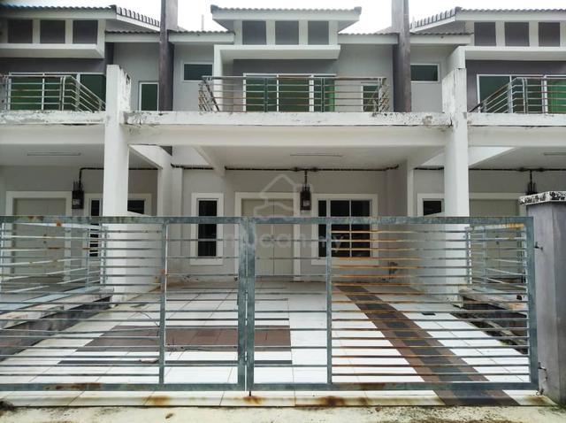 Selling Cheap 2 Storey Terrace @ Nusari Aman, Sendayan, Seremban ,N9 1