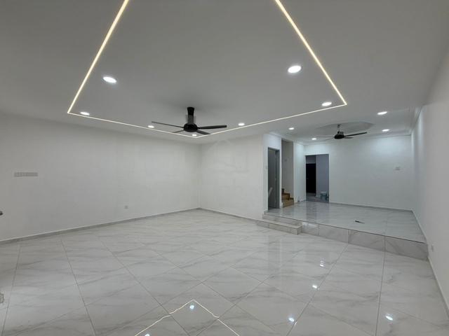 Jalan Nakhoda 2Stry Fully Renovated Taman Ungku Tun Aminah, Skudai 1