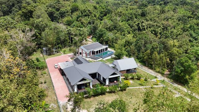 Private Property hill top in Hulu Langat , Selangor 1