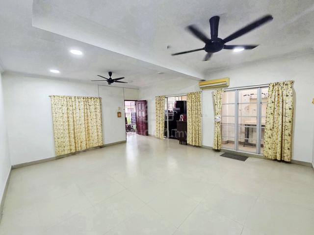 [Freehold] Double Storey Taman Putra Permai Seksyen 10, Putra Heights 1