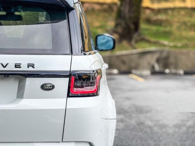 Land Rover RANGE ROVER 3.0 SPORT SDV6 SVR Petrol - 5