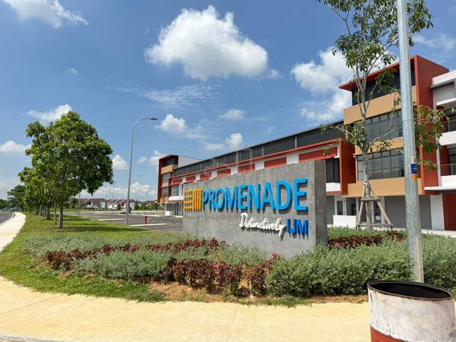 Promenade @ IJM 𝐁𝐚𝐧𝐝𝐚𝐫 𝐑𝐢𝐦𝐛𝐚𝐲𝐮 2 Storey 1st floot 1