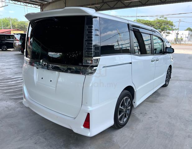 2021 Toyota VOXY 2.0 ZS KIRAMEKI III (A) Unreg - 2