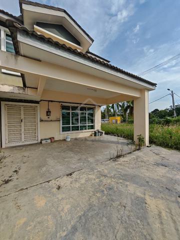 Super Huge Land Corner Lot Freehold Double Storey Cheng Setia for Sale 1