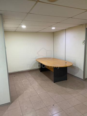 Office 1st Floor Jalan Beserah 5