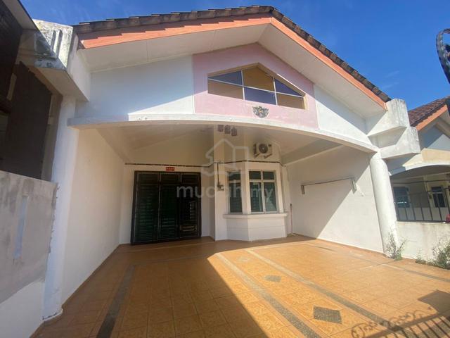 Bestari Indah Single Storey Terrace House 3bed Ulu Tiram Johor 1