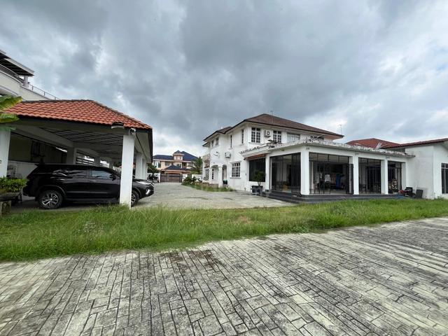 Banglo 2 tingkat fully furnished D ibai golf resort kuala terengganu 1