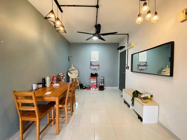 Residensi Laguna Biru 2 1