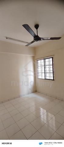 medium room female PANGSAPURI MAWAR 1