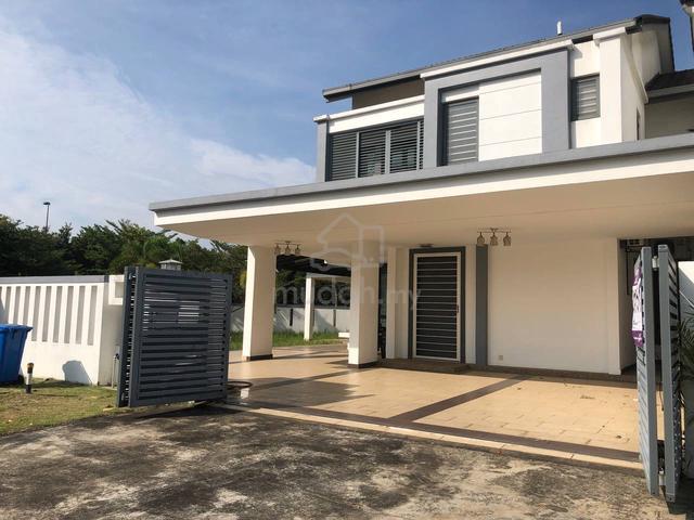FACING PLAYGROUND 2 Storey Terrace CORNER LOT AQUINA Alam Impian 1