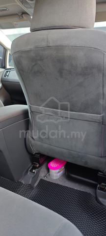 2011 Toyota PRIUS 1.8 (HYBRID) (A) - 4