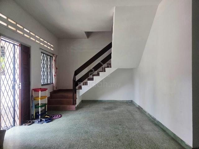 Hot area + Negotiable 🔥 2 Storey Bangsar KL 1