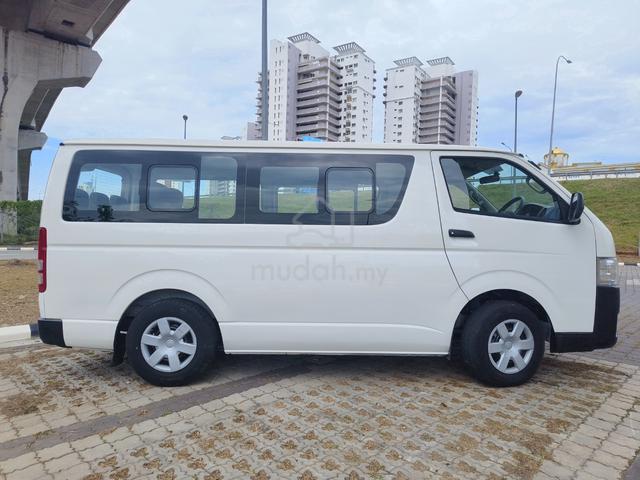 2018 Toyota Hiace 2.5 (M) 14 Seat Low Roof Window - 4