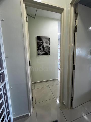 Spacious Studio for Rent in Bukit Indah — Great for Singapore Commuter 1