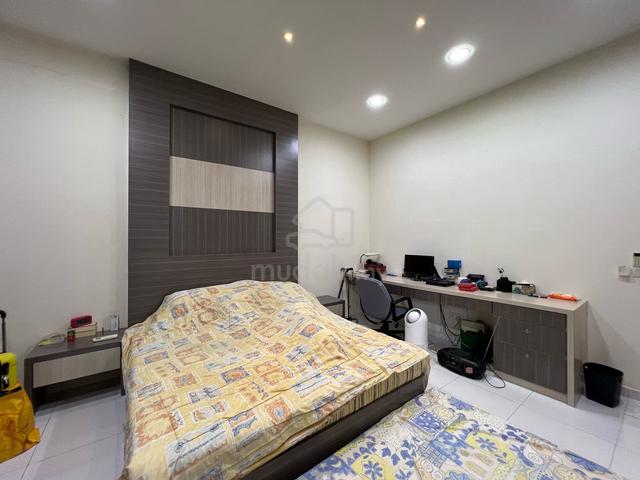 Fully renovated setia eco garden near tuas 5