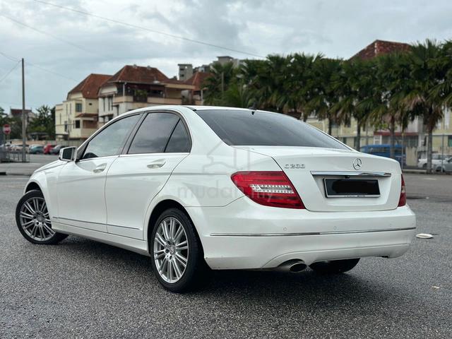 2012 Mercedes Benz C200 CGI BlueEFCY - 4