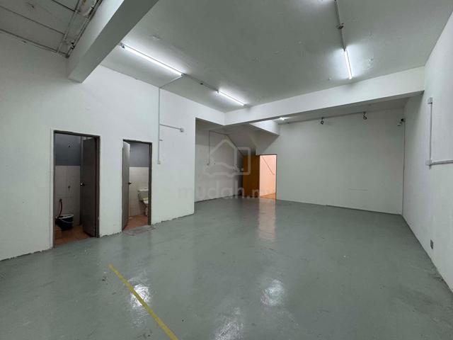 Mount Austin Shoplot for Rent 1