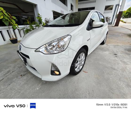 2013 Toyota PRIUS C 1.5 (HYBRID) (A) - 3