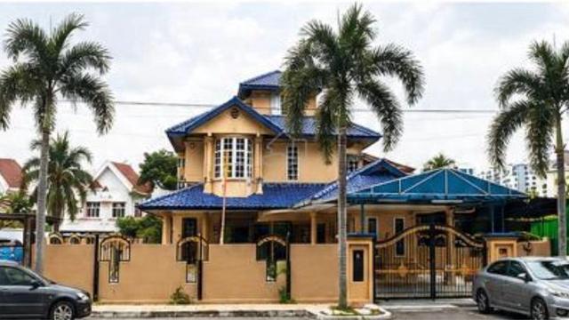 Bungalow House For Sale 1