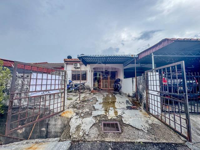 Single Storey Terrace Taman Semarak Nilai near Commercial area Nilai 3 1