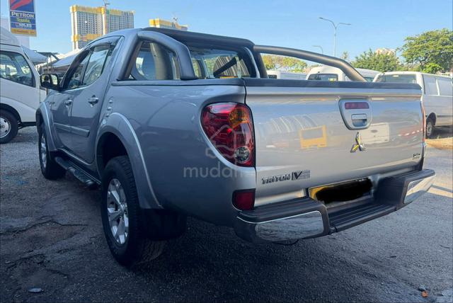 2012 Mitsubishi TRITON 2.5 VGT (A) - 4