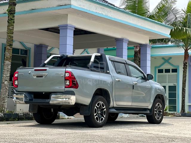 2021 Toyota HILUX 2.4 V (A) - 4