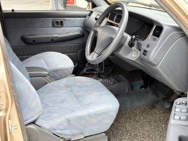 2002 Toyota Unser 1.8 GLI Facelift - 4