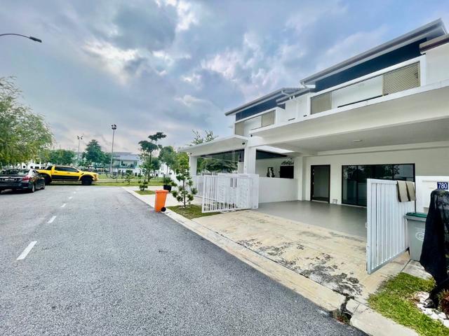 (FACING OPEN) 2 Storey Resort Homes Hijayu 2 Bdr Sri Sendayan Seremban 3
