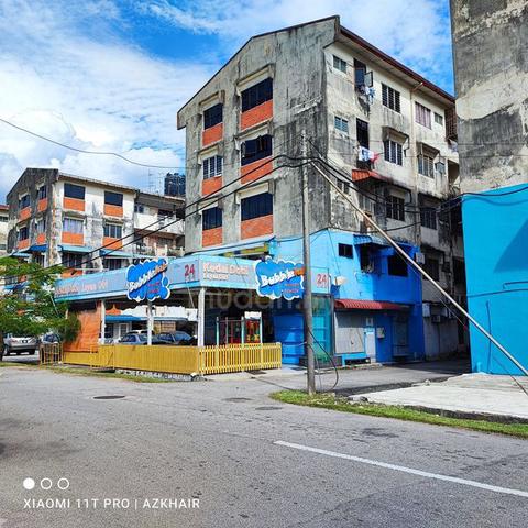 Taman Anika 1
